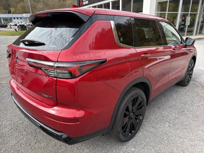 2027 Mitsubishi Outlander LE