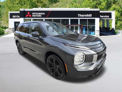 2027 Mitsubishi Outlander LE