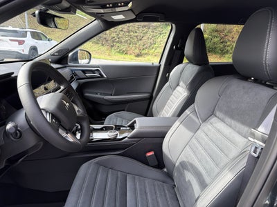 2027 Mitsubishi Outlander LE