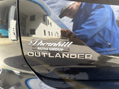 2026 Mitsubishi Outlander LE