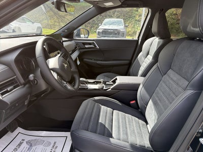 2026 Mitsubishi Outlander LE
