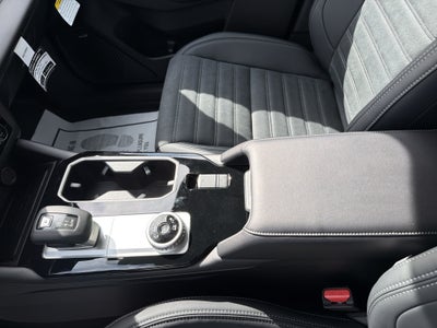 2026 Mitsubishi Outlander LE