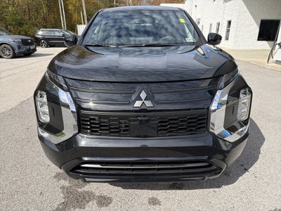 2026 Mitsubishi Outlander LE