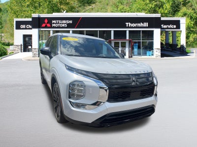 2026 Mitsubishi Outlander LE