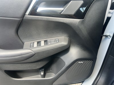 2026 Mitsubishi Outlander LE