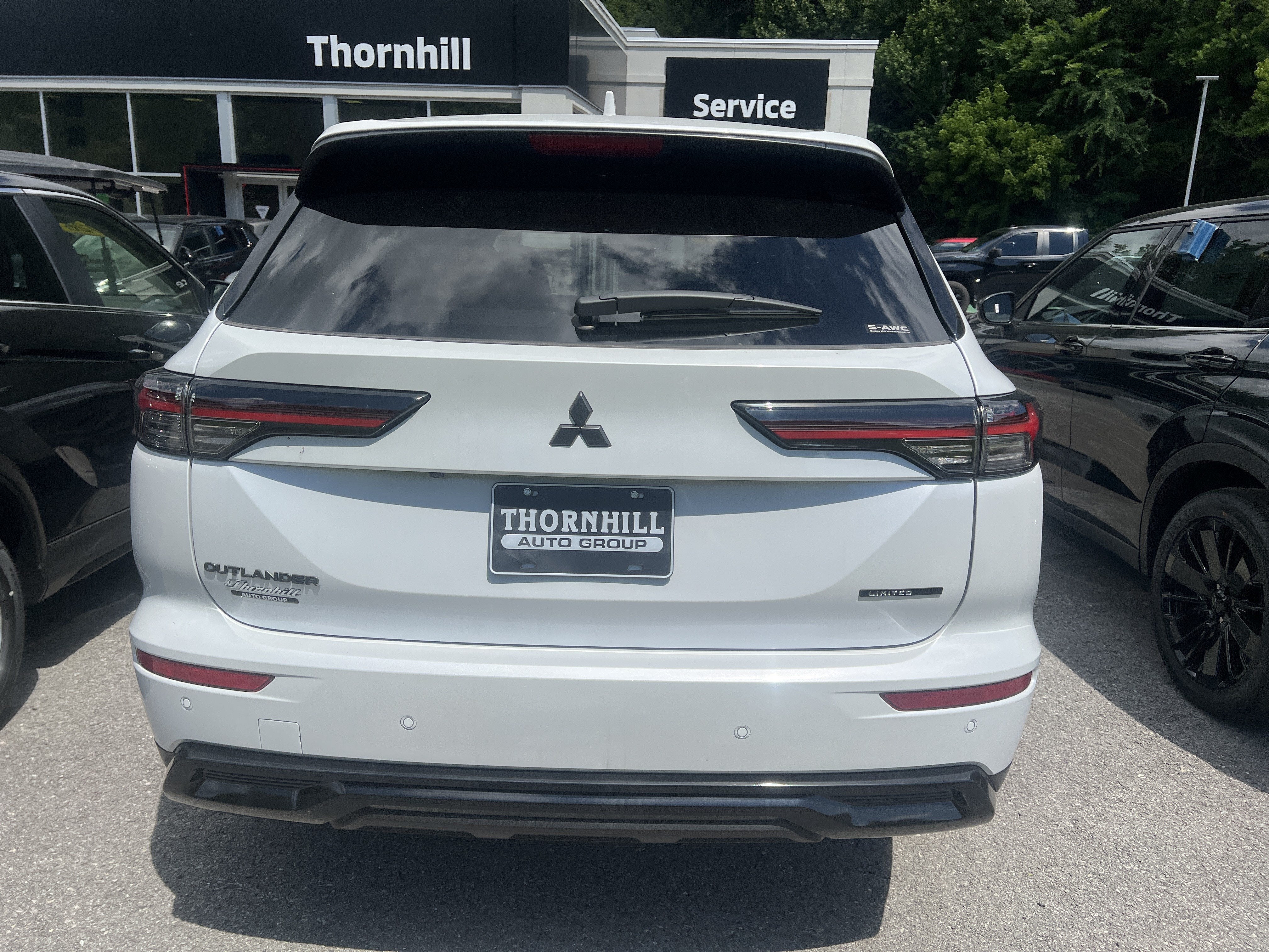 2026 Mitsubishi Outlander LE