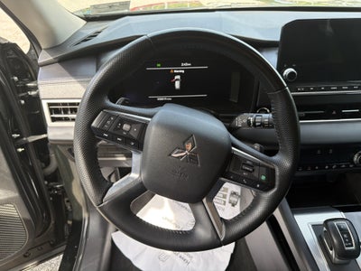 2024 Mitsubishi Outlander SEL
