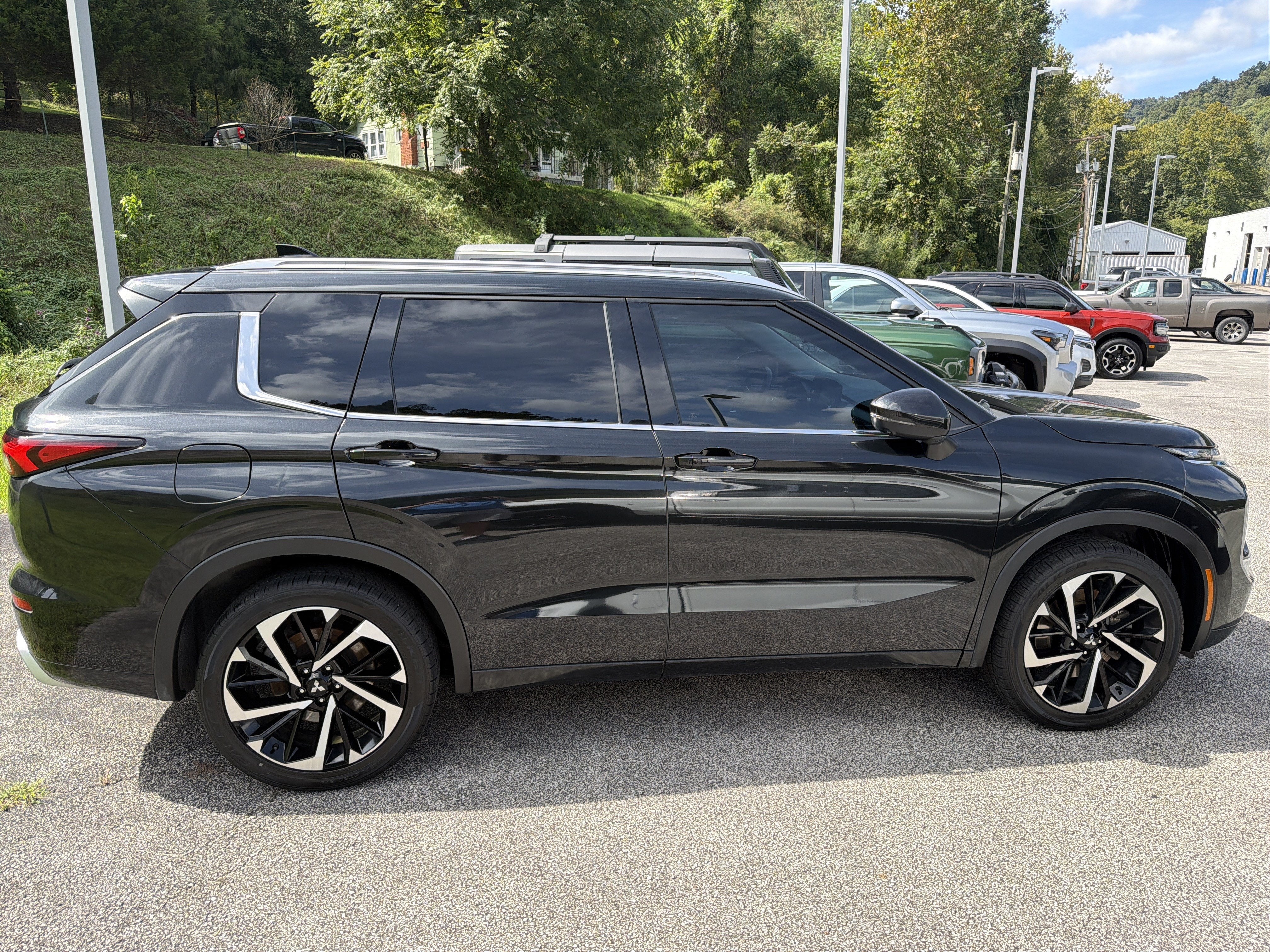 2024 Mitsubishi Outlander SEL