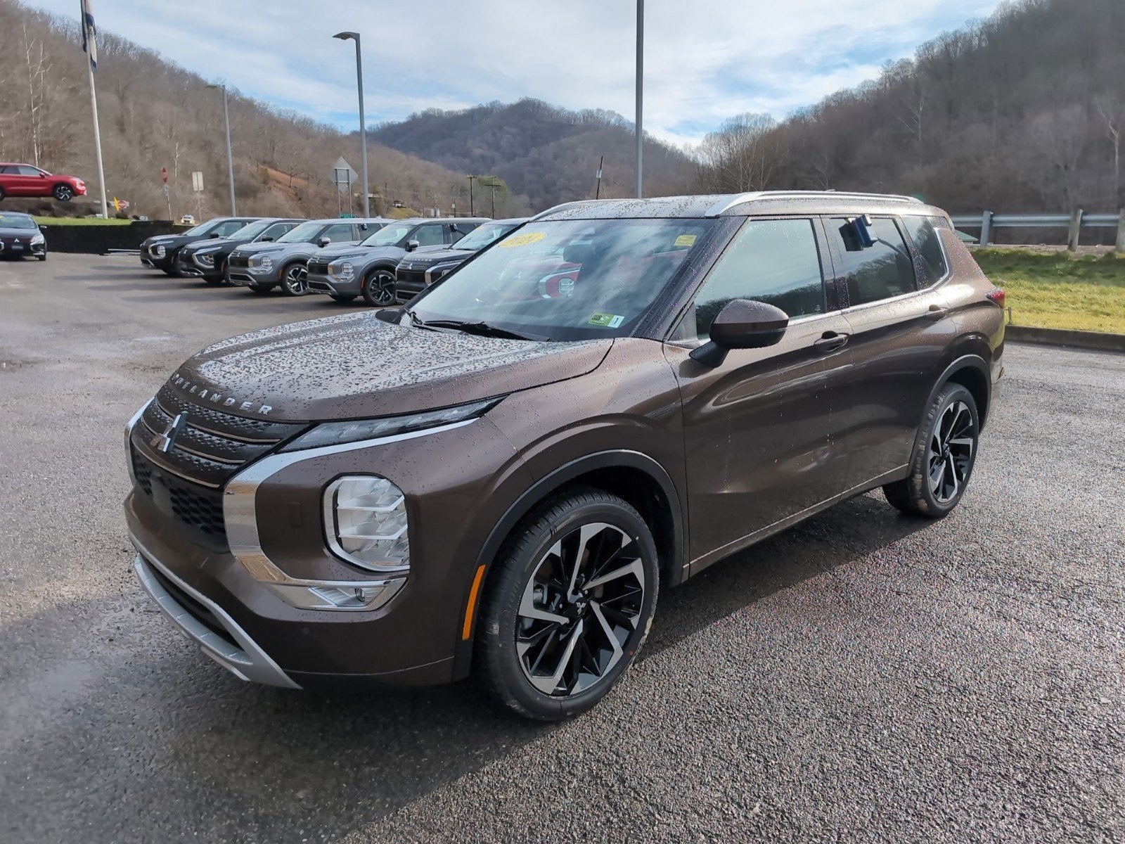 2024 Mitsubishi Outlander SEL Chapmanville WV Charleston Pikeville