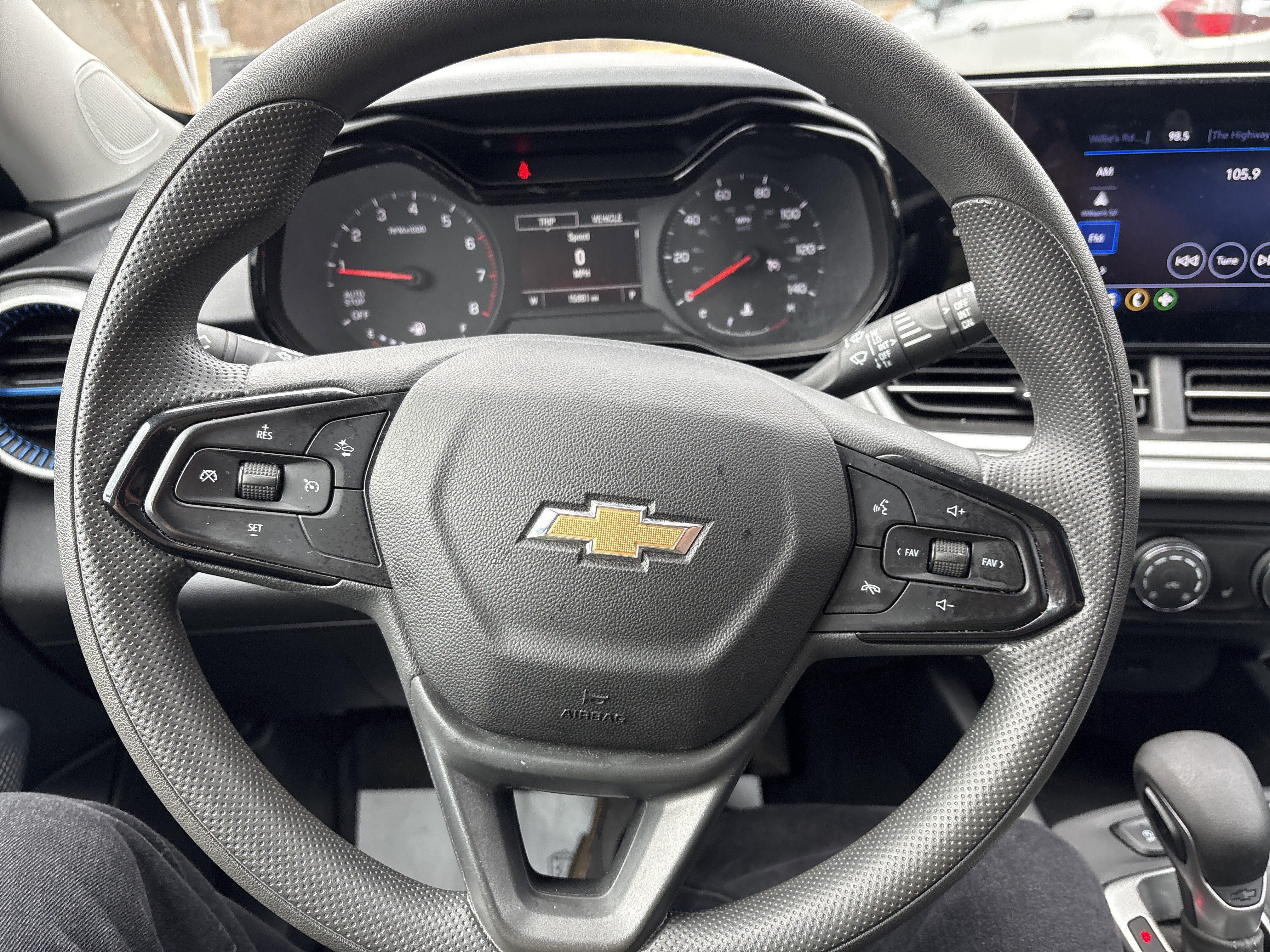 2025 Chevrolet Trax LS